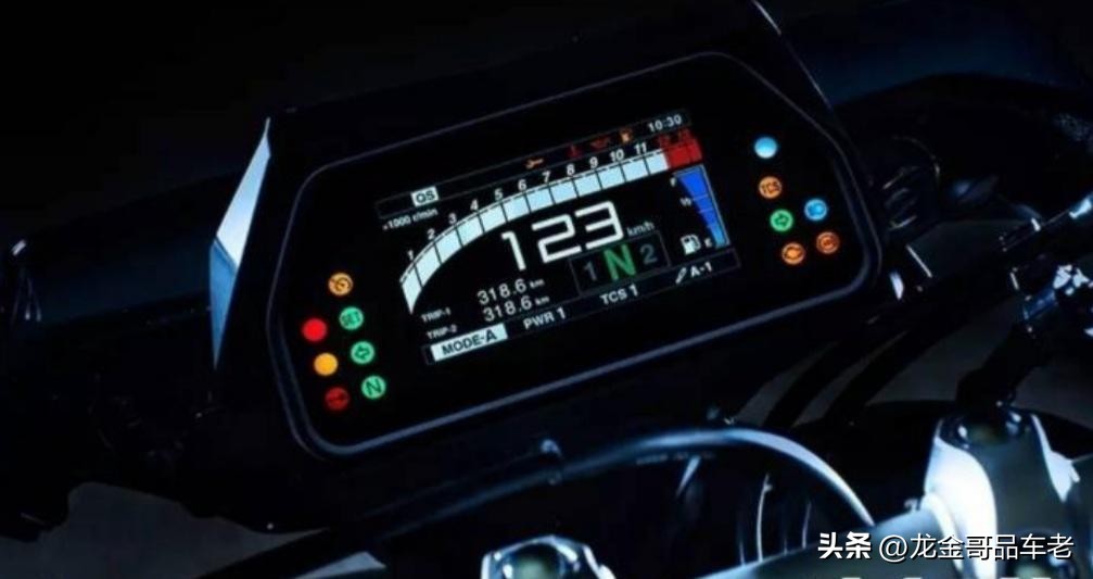 雅马哈一款四缸公升级街车——MT-10，马力有160匹