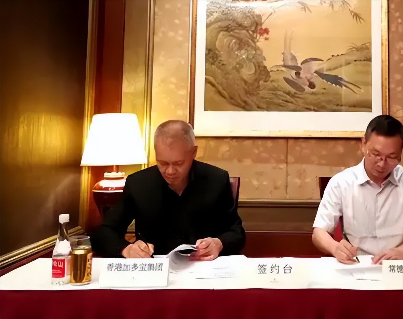 加多宝陈鸿道：盘活王老吉，地震捐款1亿，福布斯榜上的唯一逃犯