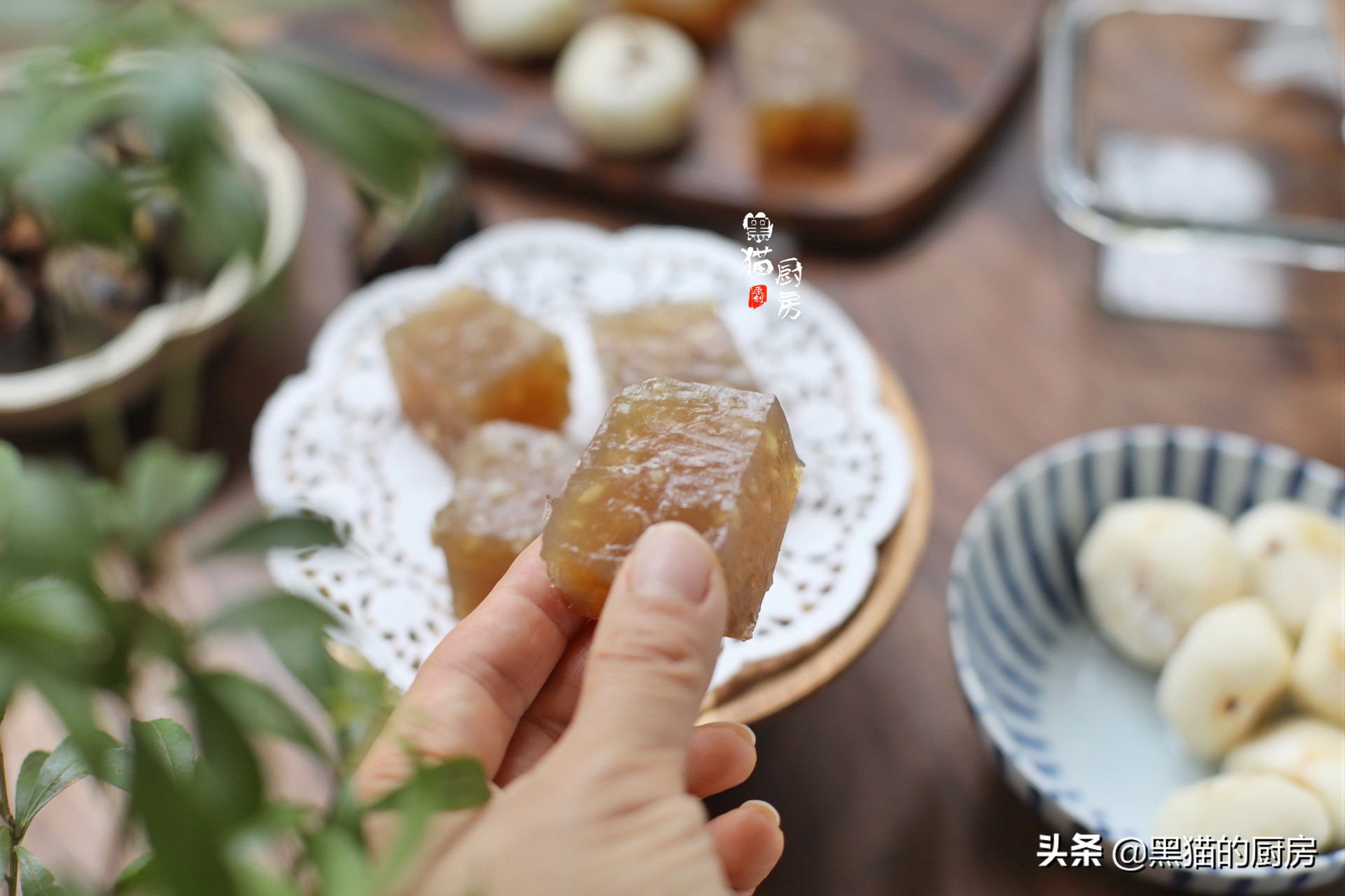 广东传统马蹄糕制作方法：荸荠煮制技巧与步骤详解