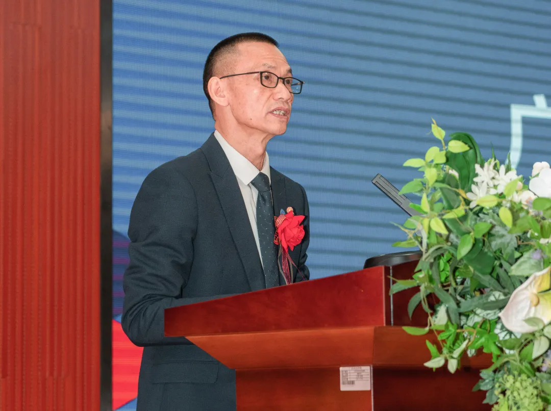 亚搏手机版app下载体育官网控股与广东科技学院共建亚搏手机版app下载体育官网现代装饰产业学院