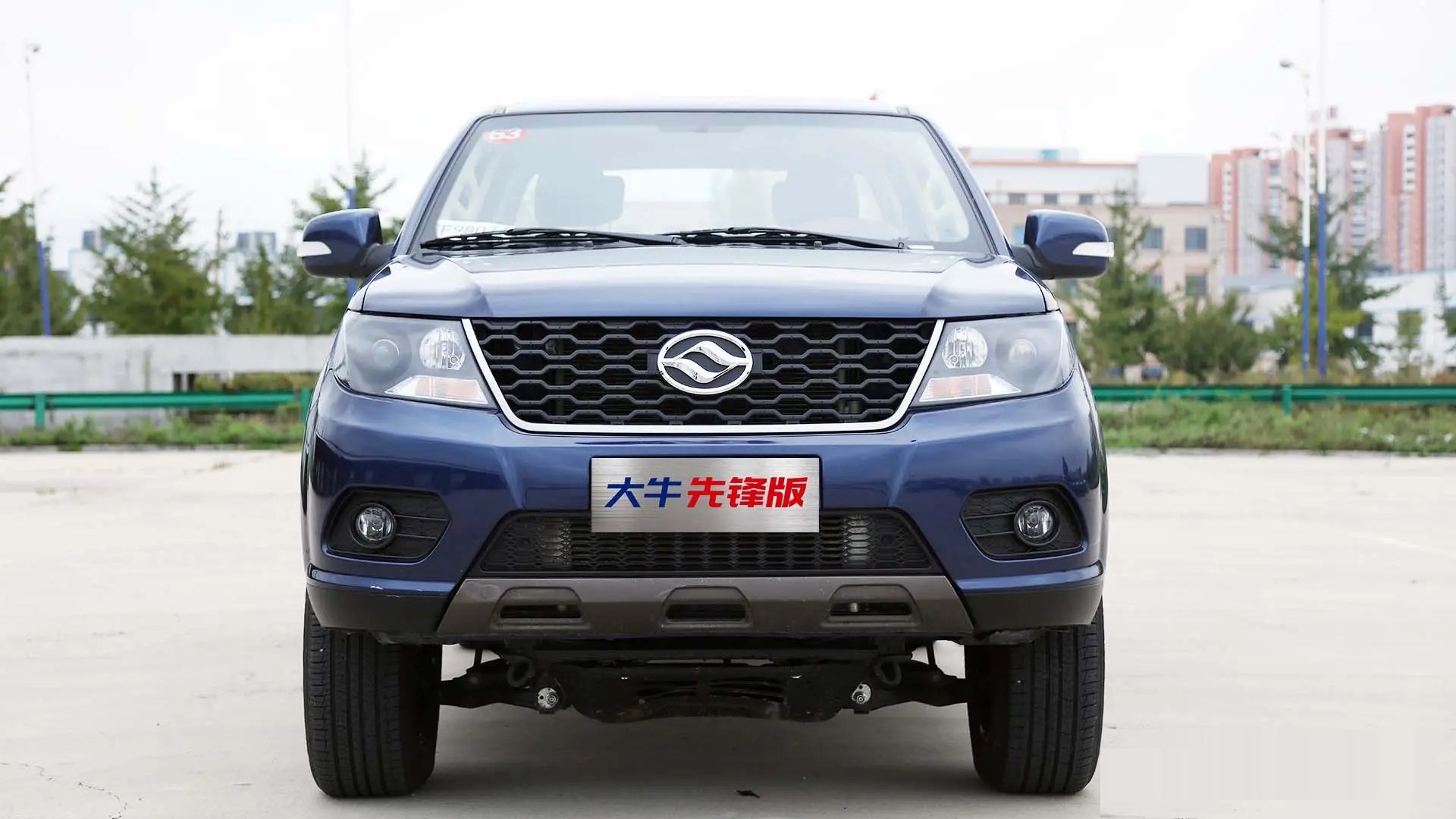 黄海汽车suv图片价格(搭载2.8t发动机,起售价8.38万)_【读车号】