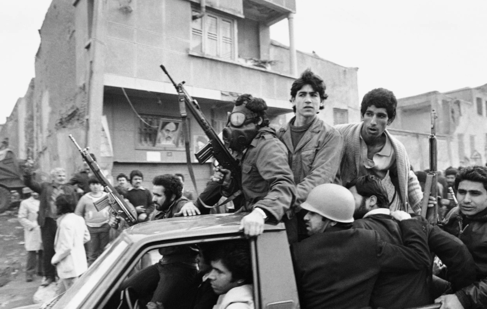 美国“最差”总统卡特：自称差点被解放军俘虏，98岁仍在工地盖房