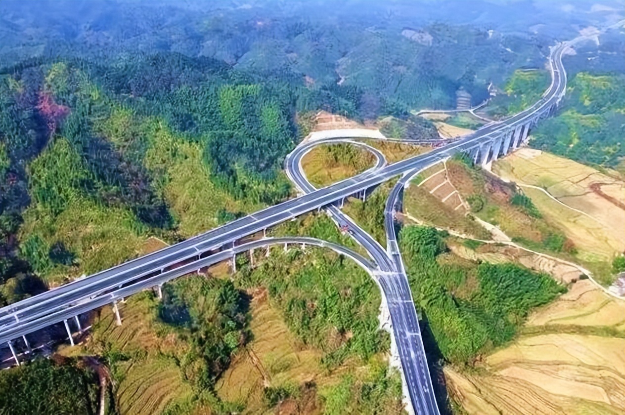 点赞！河南高速建设真霸气！为一条繁忙的高速规划建设了两条复线