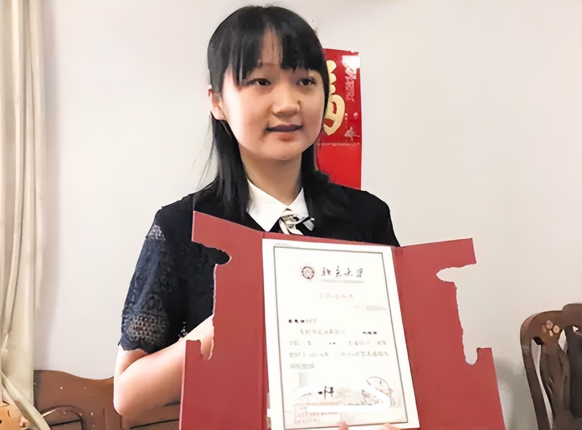 2022双一流大学更新排名，浙大武大排前五，哈工大和南开排名不佳