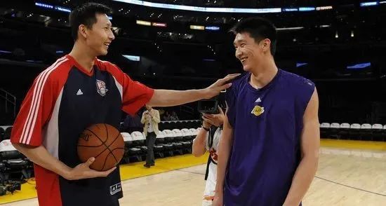 nba球星为什么退出国家队(服了！周琦离开火箭的原因曝光)