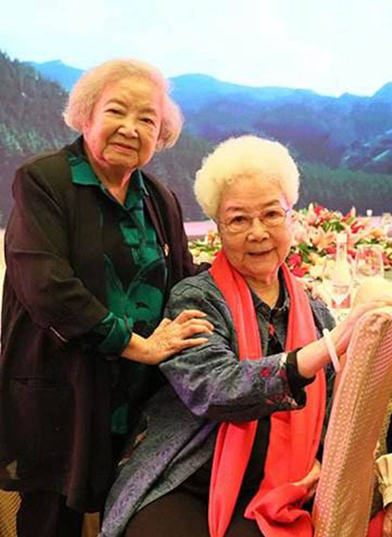 艺术家田华：与初恋丈夫爱一生，儿子去世当天她为何还去当评委？