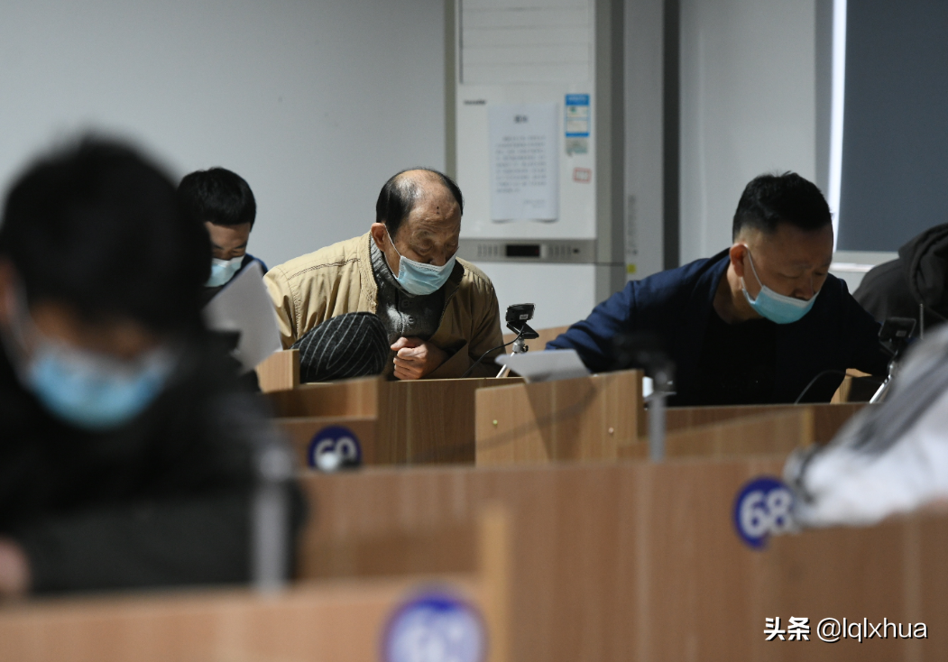 60岁以上怎么考驾照？电动车、三轮、四轮要持哪种驾照，一文搞懂