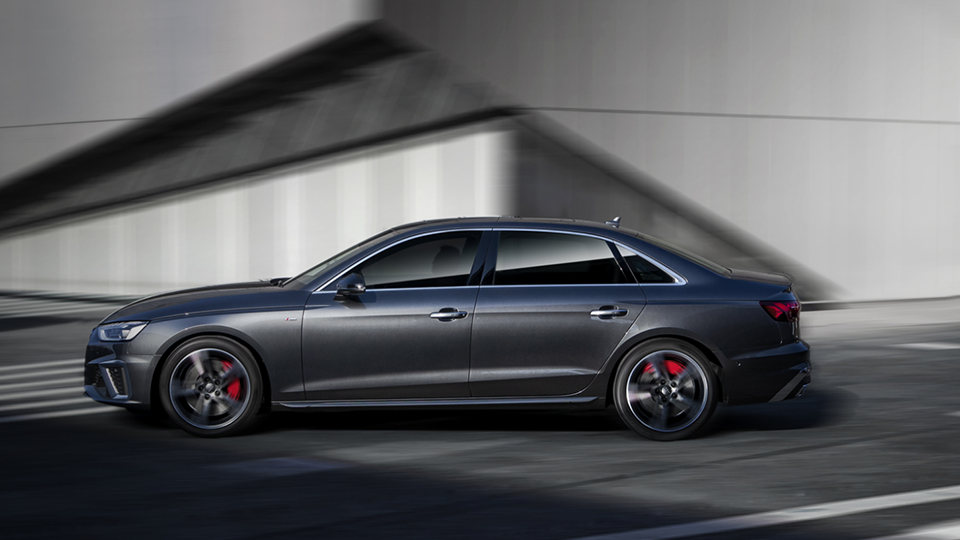 奥迪A4L新增RS燃速型，三十万的“RS4”到底香不香？