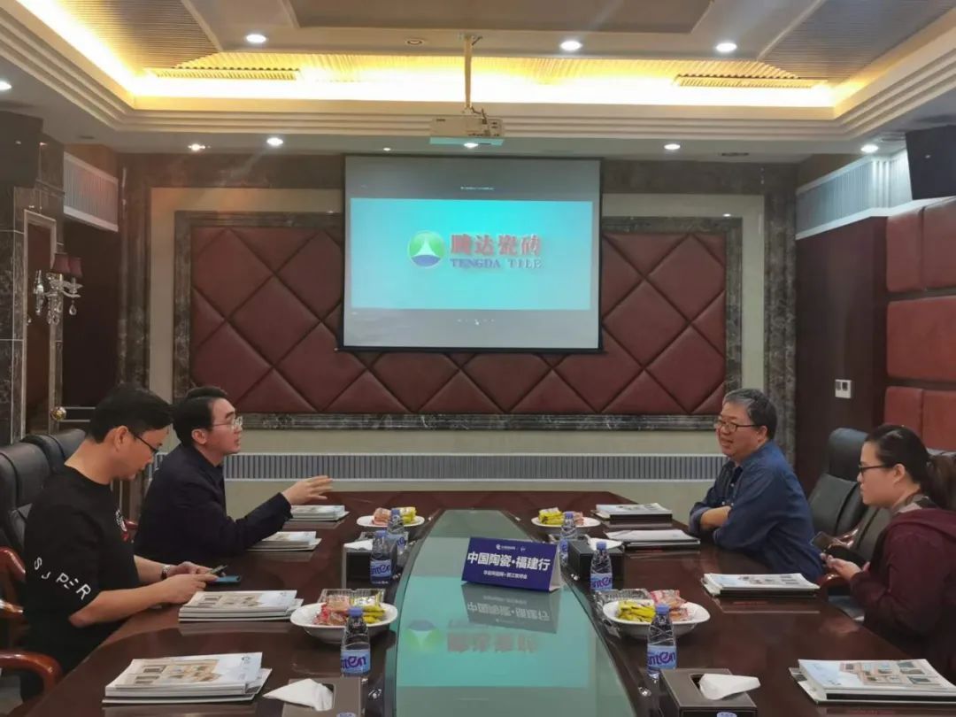 重新定义“外墙砖”：薄板化、岩板化、罗马柱外墙整装丨福建行①