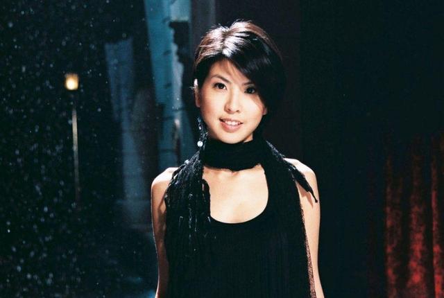 作为一代情歌天后，许茹芸为什么在《浪姐》四公就被淘汰