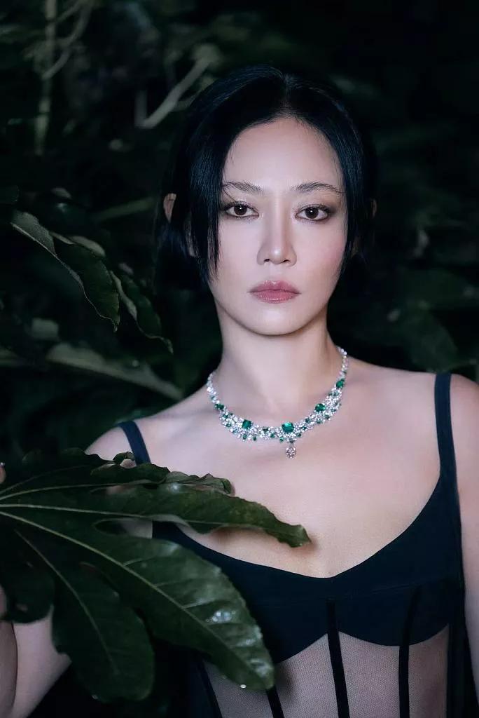 谭卓：知性优雅，青春靓丽，温婉大方