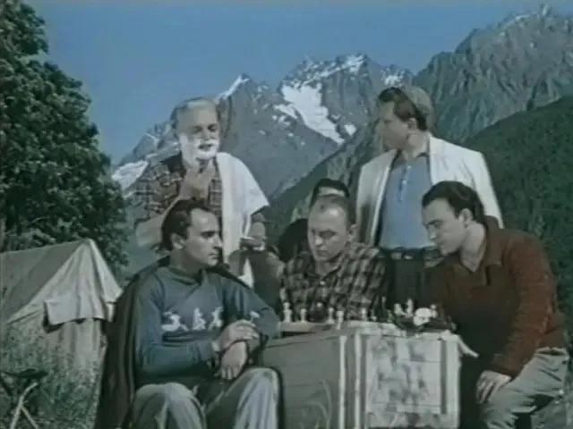 世界电影（0132）苏联电影《水银湖上的魔影》（1956）剧照欣赏