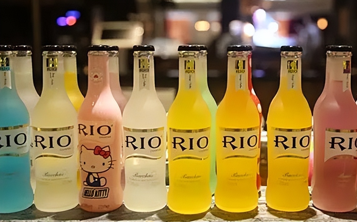 世界杯rio鸡尾酒(RIO在唯品会卖爆：年轻人进入“微醺”时代，低度酒成新热潮)