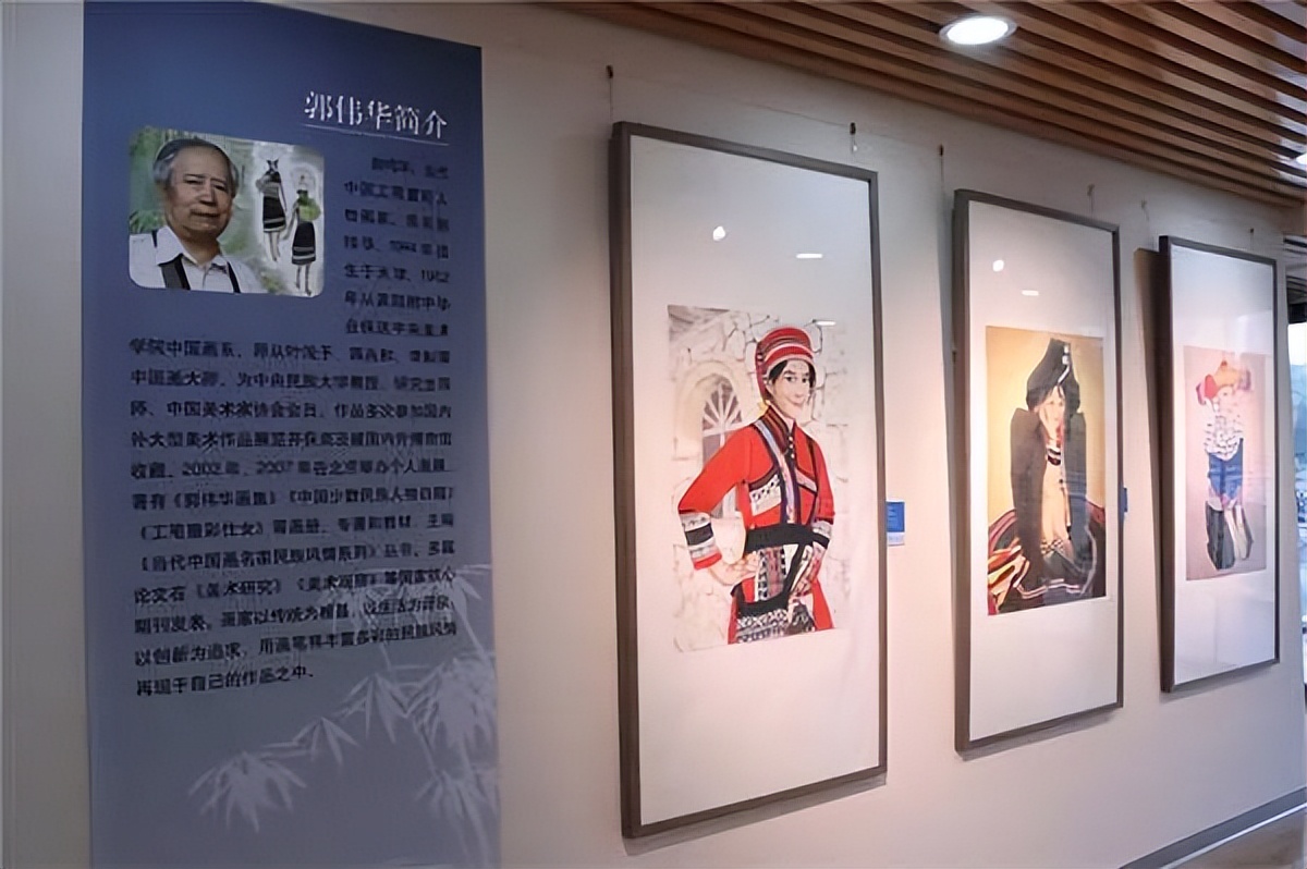 “浓情瑞彩——李燕、傅以新、郭伟华作品展”在紫竹院公园展出