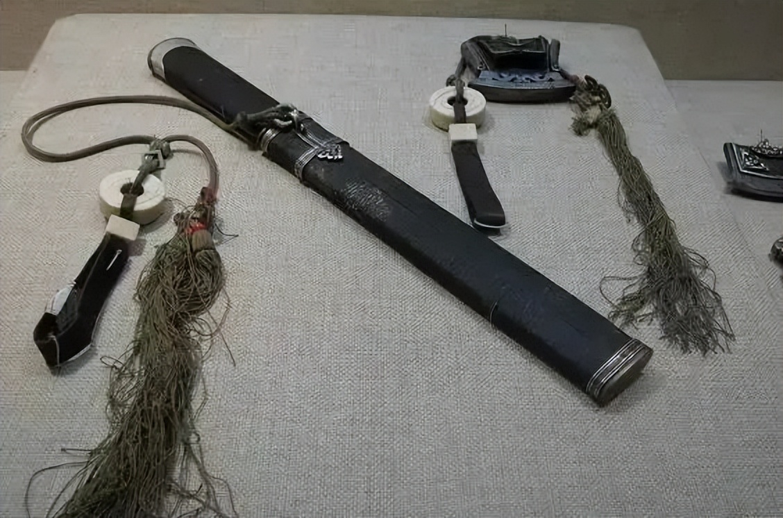 十八般兵器 || 蒙古人手中造型精致的短刀