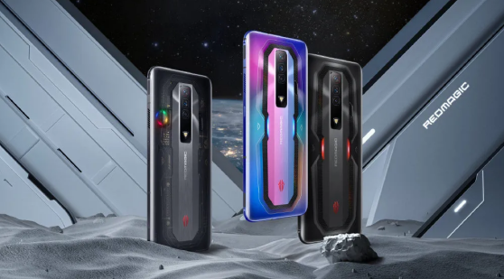 今天10点，红魔7系列携业内顶级配置全面开售，尝鲜价3899元起