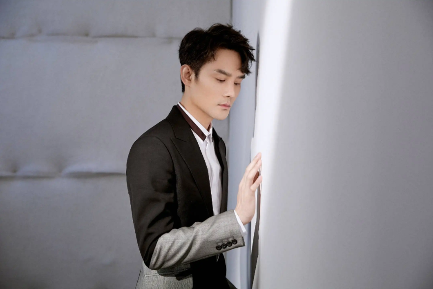 《丑女无敌》14年，男主改名难改运，女主无戏拍，男配成一线