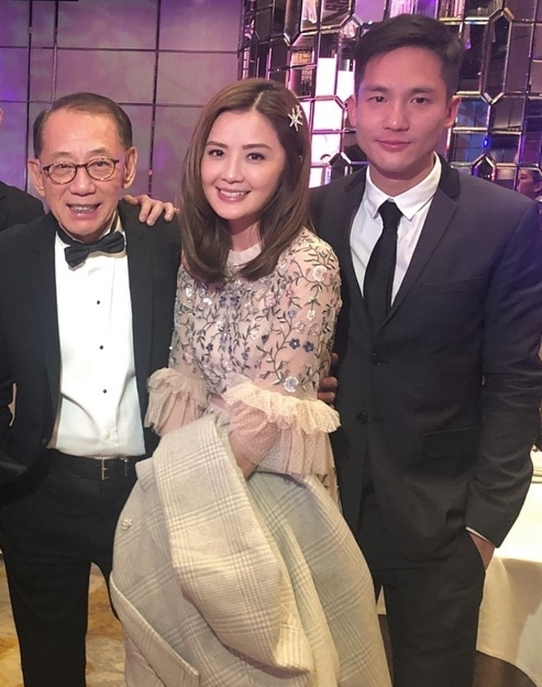 阿Sa罕见曝与郑中基隐婚内情，身边姐妹不知情，透露当年很浪漫