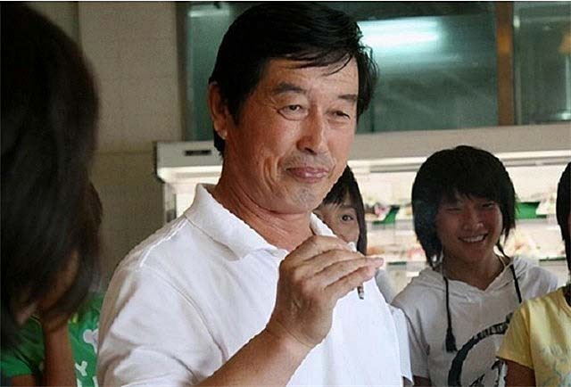 马俊仁跌落神坛后过得如何？疯狂的广告代言，靠藏獒包装炒作