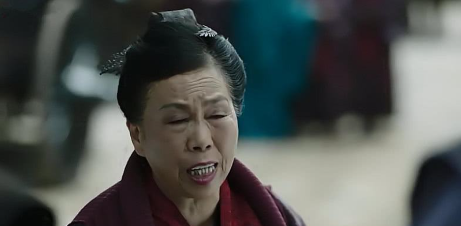 出演了《西游·降魔篇》后,张美娥靠"扮丑"火了.