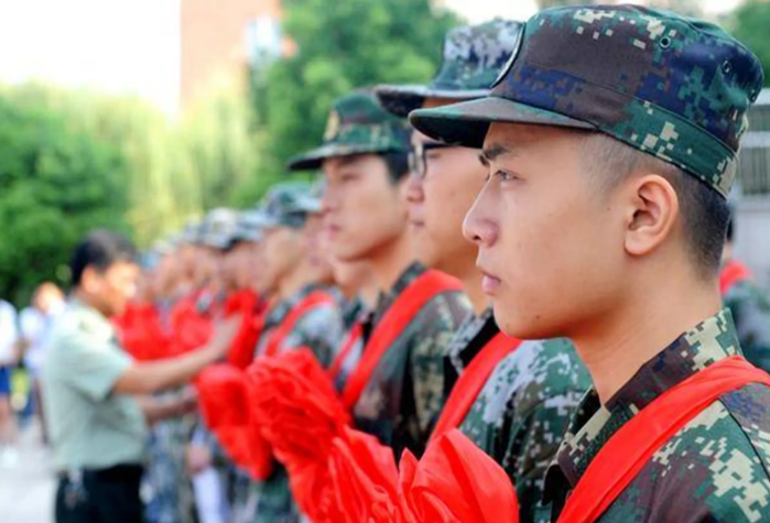 大学生“应征入伍”，当2年义务兵退伍后，可以拿到多少补助？