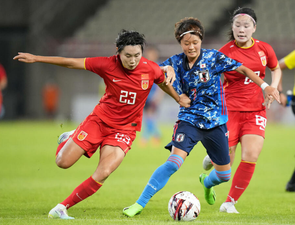 日本女足世界排名变化(夺冠次数4-0！日媒祝贺日本女足：全场压制中国队，恭喜卫冕成功)