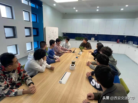 他们捧回金奖，破解5G“卡脖子”难题！