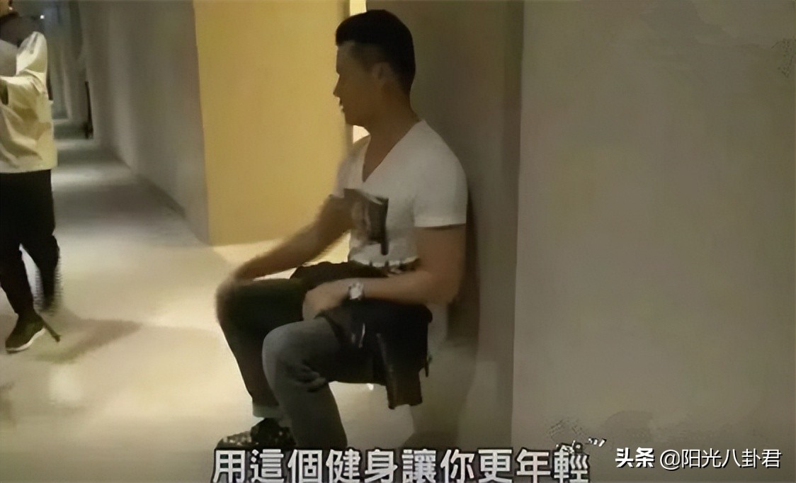 男星内卷起来差距有多大？中年人老当益壮，年轻人却一个比一个虚