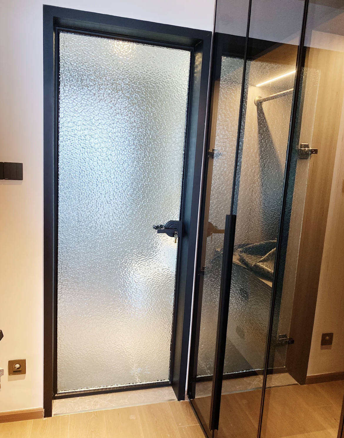 年度最美玻璃门已列齐,再装修照着选就行,让家美的不可方物