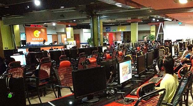 “三和大神”：每天混日结，为了口吃的，有人甚至会卖身份证