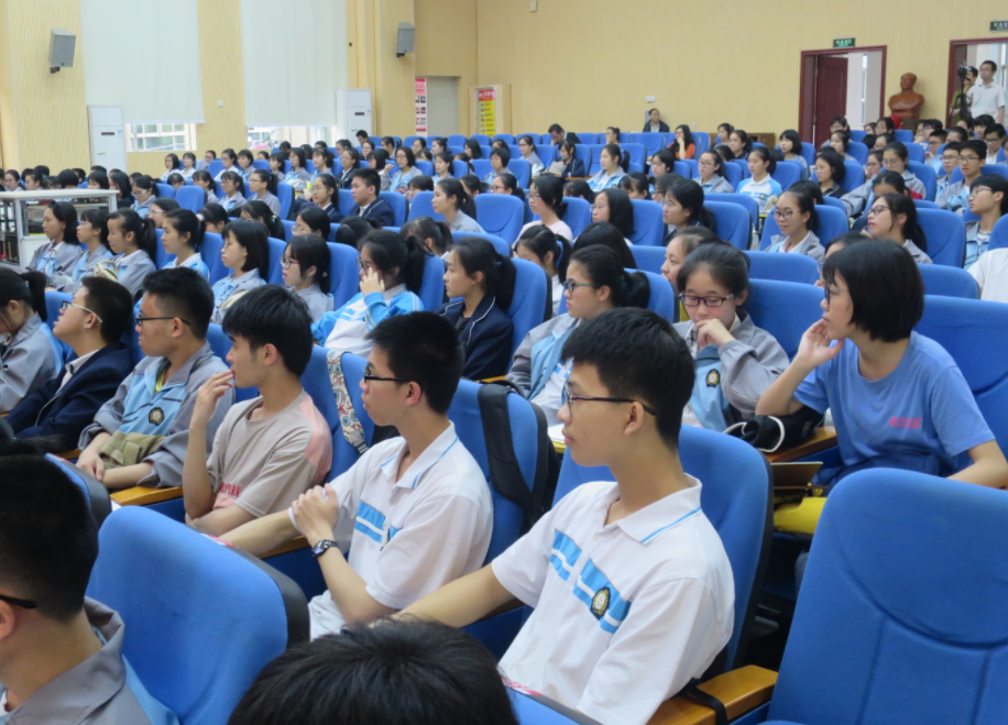 新高考模式下的“天坑”组合，学生可别踩雷，选好组合很重要