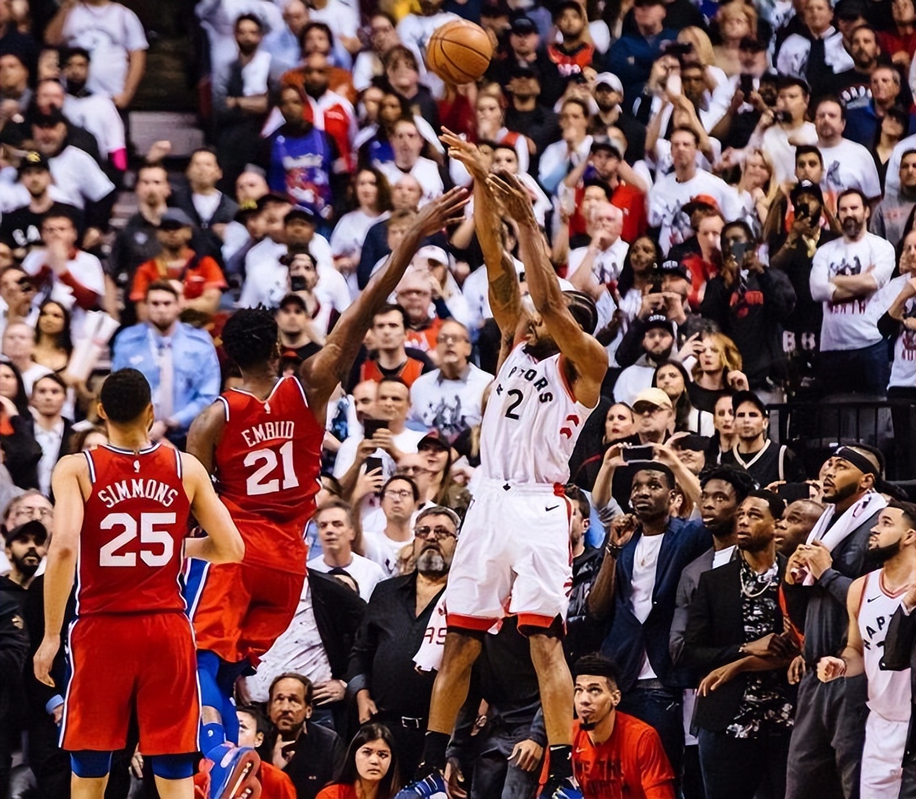 最强nba为什么出手慢(压哨接传球！盘点NBA接锅能力最强的十大球星：随时做好出手准备)