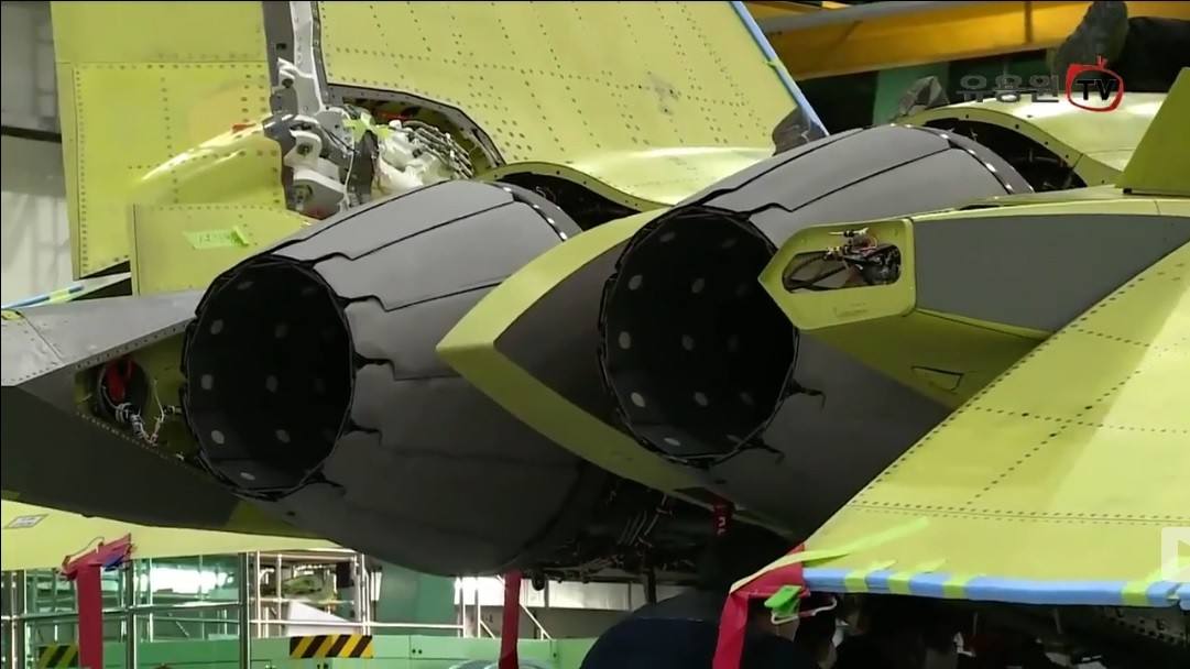 ��νȫ���4�Ҷ����з���������������������컨���ж�ߣ�