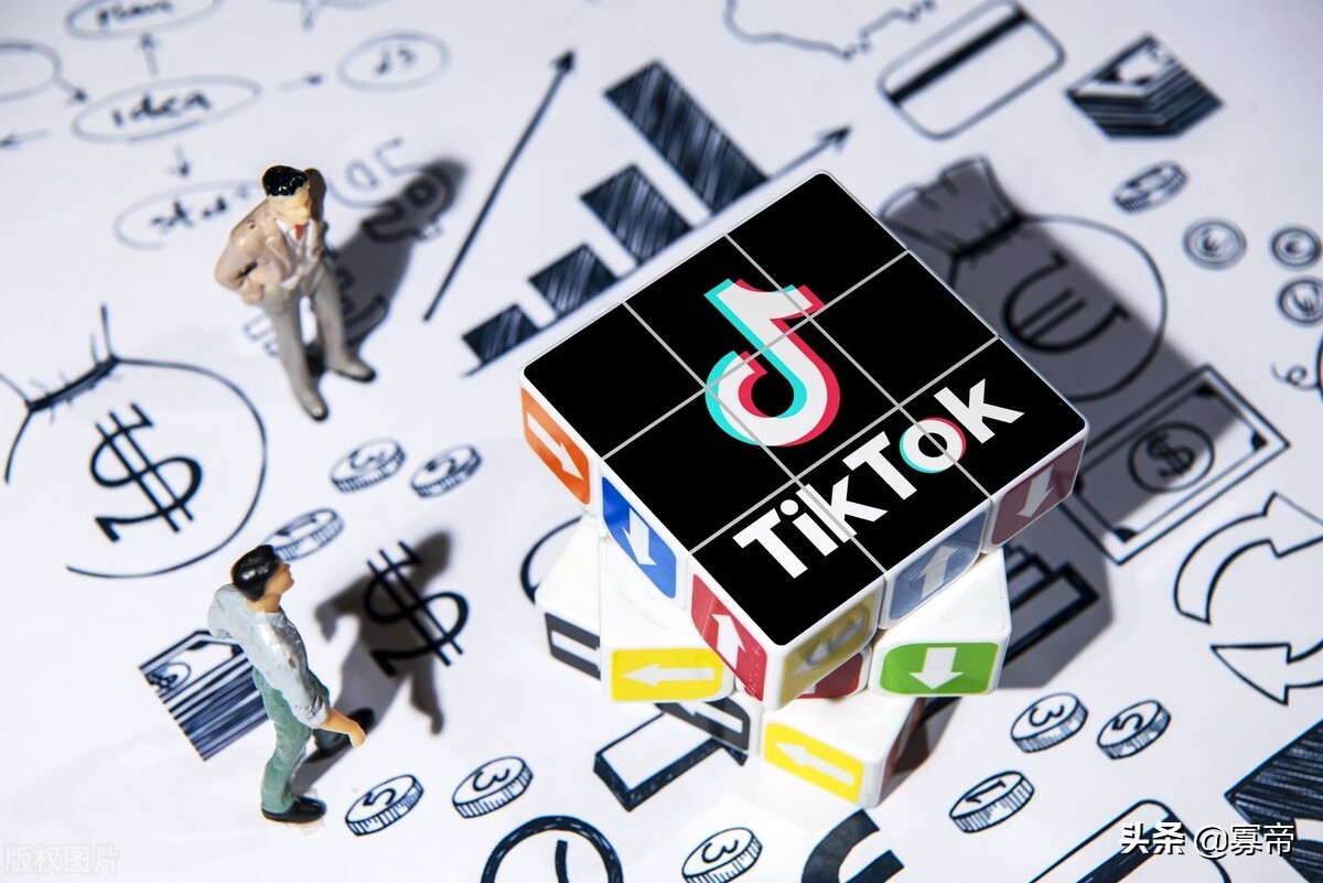 想做自媒体吗？知道怎么做吗？别傻傻地去听别人讲，看清楚这一行