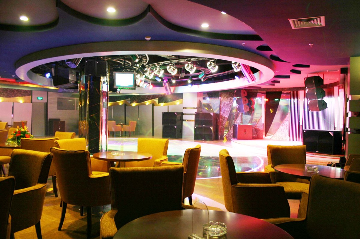 方晓红：骗婚单身汉反被卖，后因贩毒被捕，成福建首例注射死刑犯