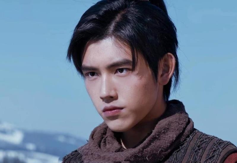 身高超185的男星，个个“鹤立鸡群”，这9位男星的身高太不懂事