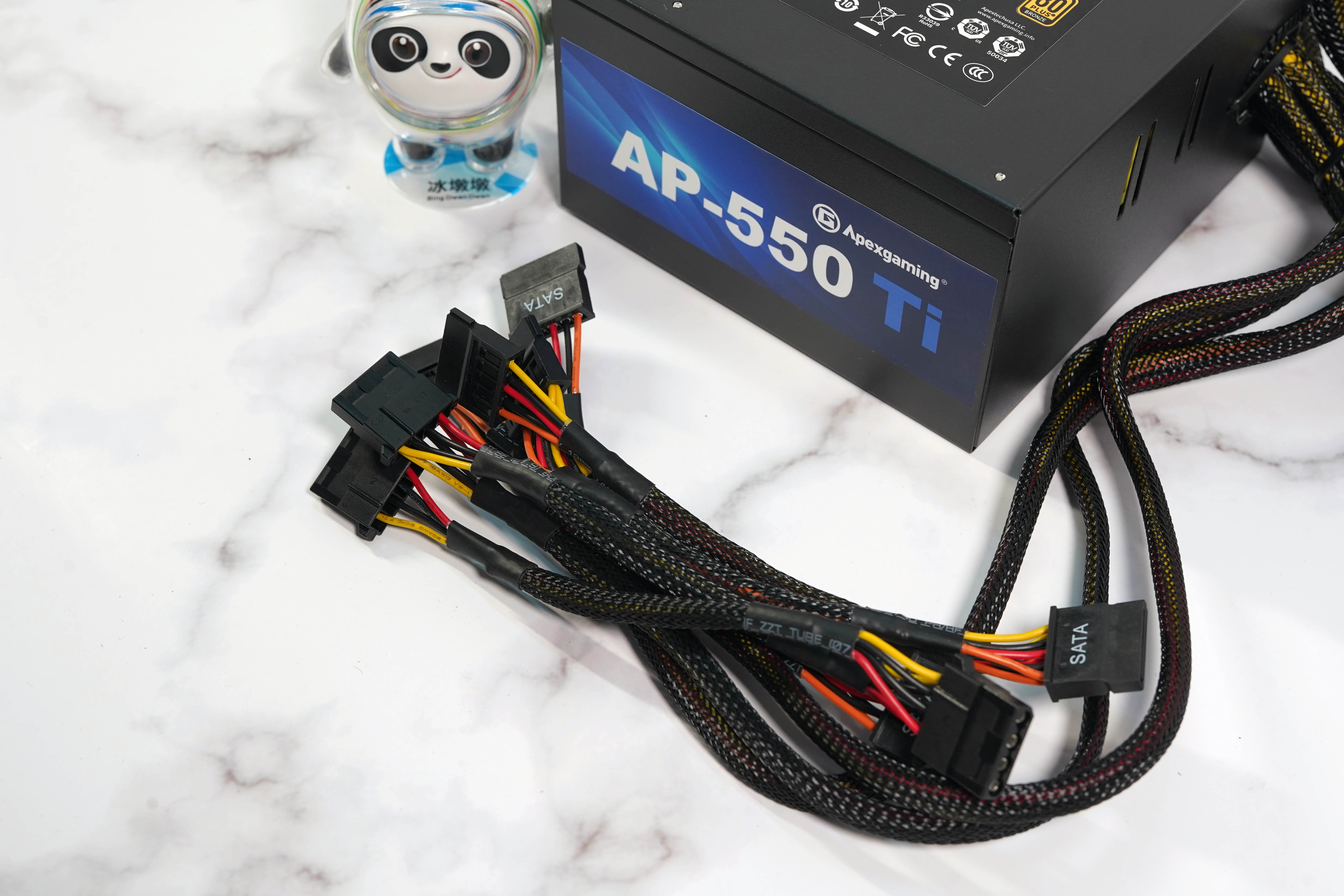 5年换新，净化空气，艾湃电竞550W纳米光触媒电源开箱