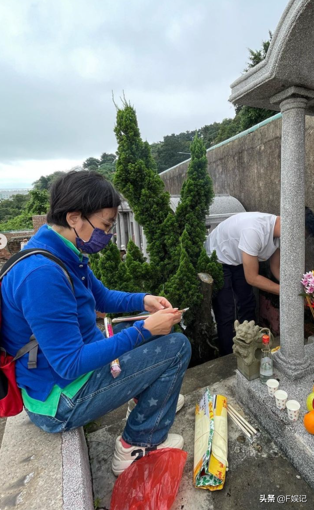 汪明荃曝与罗家英分隔两地会挂念 出差期间每天都和老公通电话