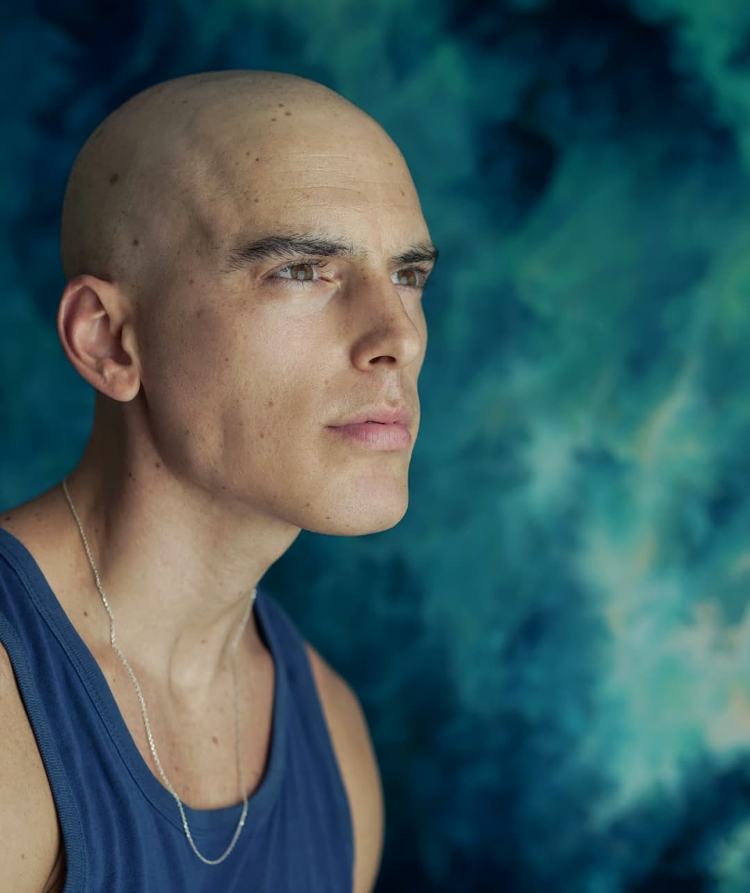 34岁西班牙男演员因淋巴癌去世，治疗期间将抗癌经历拍成电影