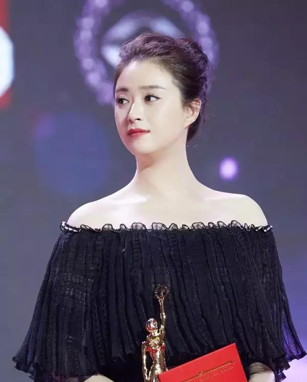 女星衣品—蒋欣（一）