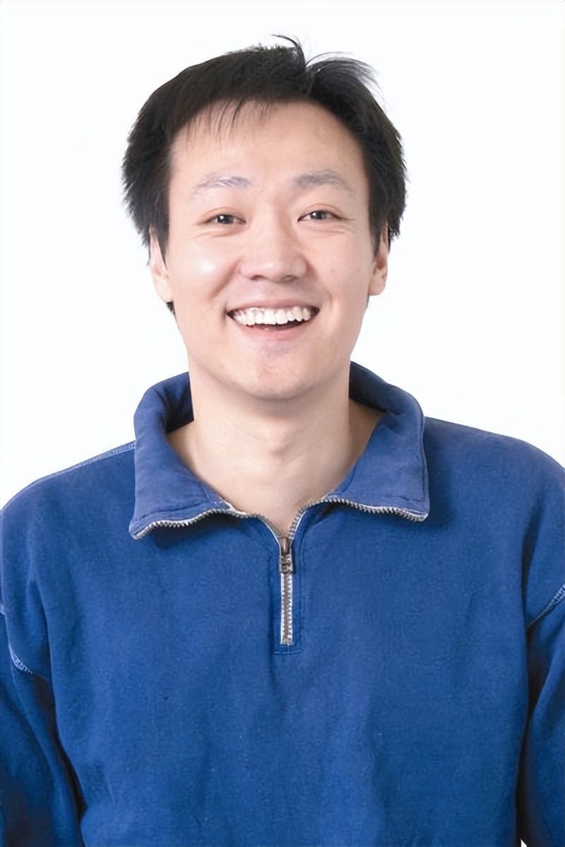 49岁的辛柏青，与妻子相濡以沫29年无绯闻，配得上德艺双馨的称号