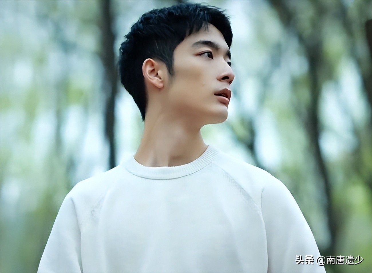 陈小艺22岁儿子考进国话，跟千玺成同事，到底是凭实力还是靠关系