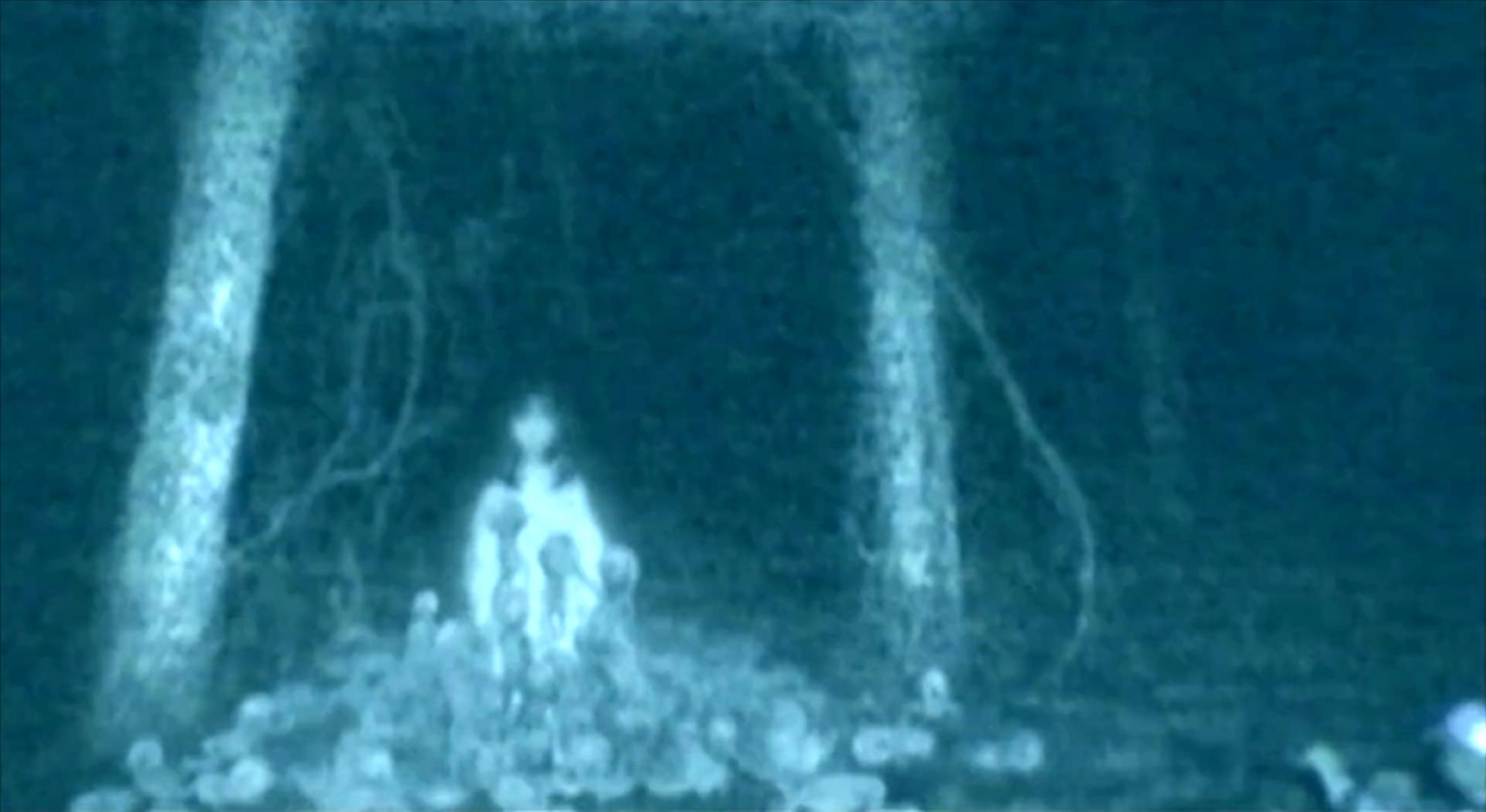 别再吹《咒怨》吓人了，这部17年前的电影才是日式恐怖片的天花板