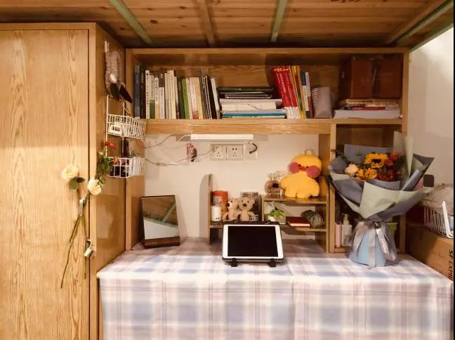 湖北又现4个“超强”学霸寝室：16人进入名校读研，1人签约上市公司！