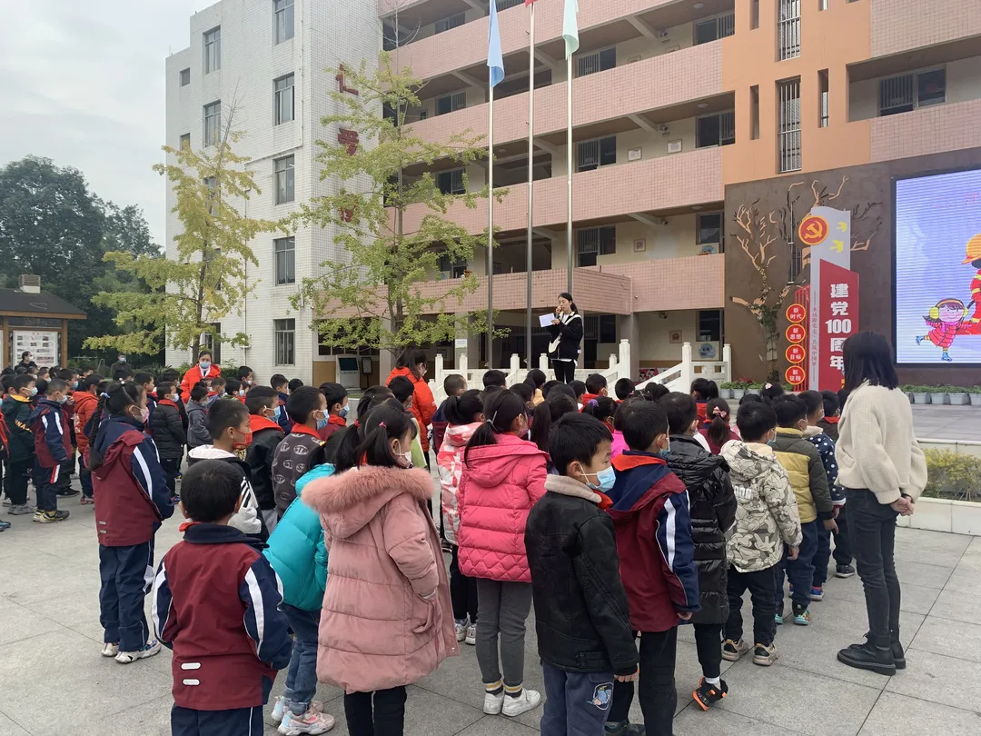 关注消防，防患未然——天府特校开展消防安全疏散演练