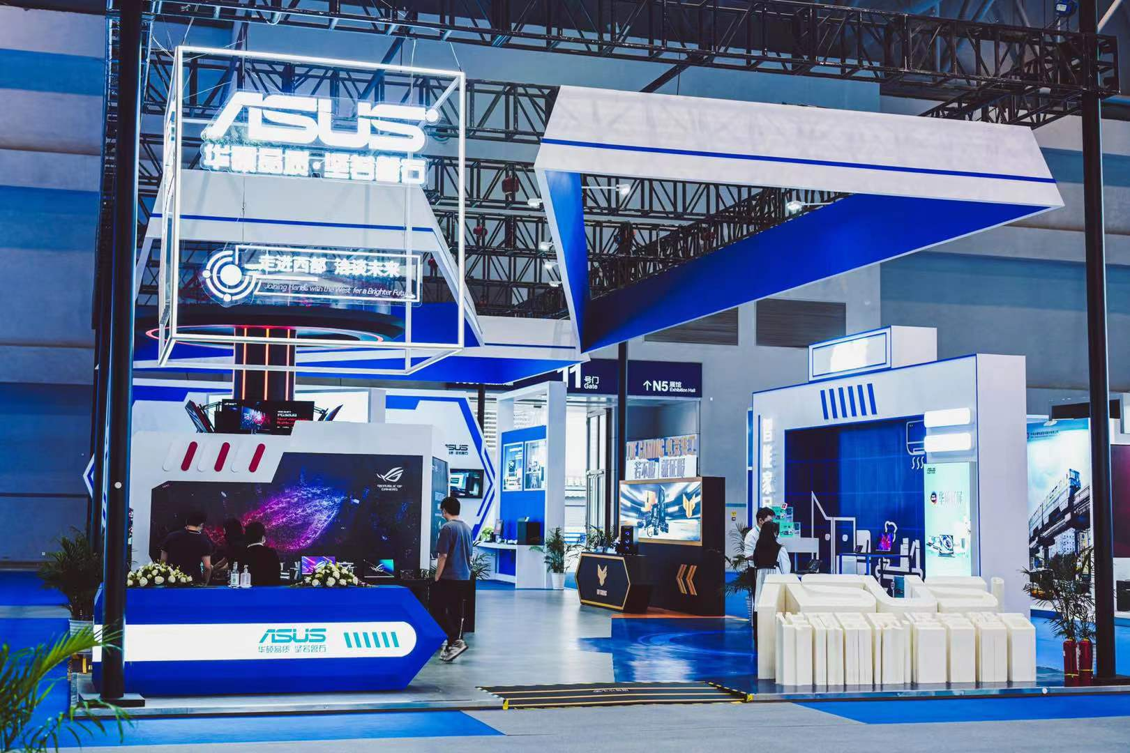 华硕电脑亮相第四届西洽会 众多新品引期待