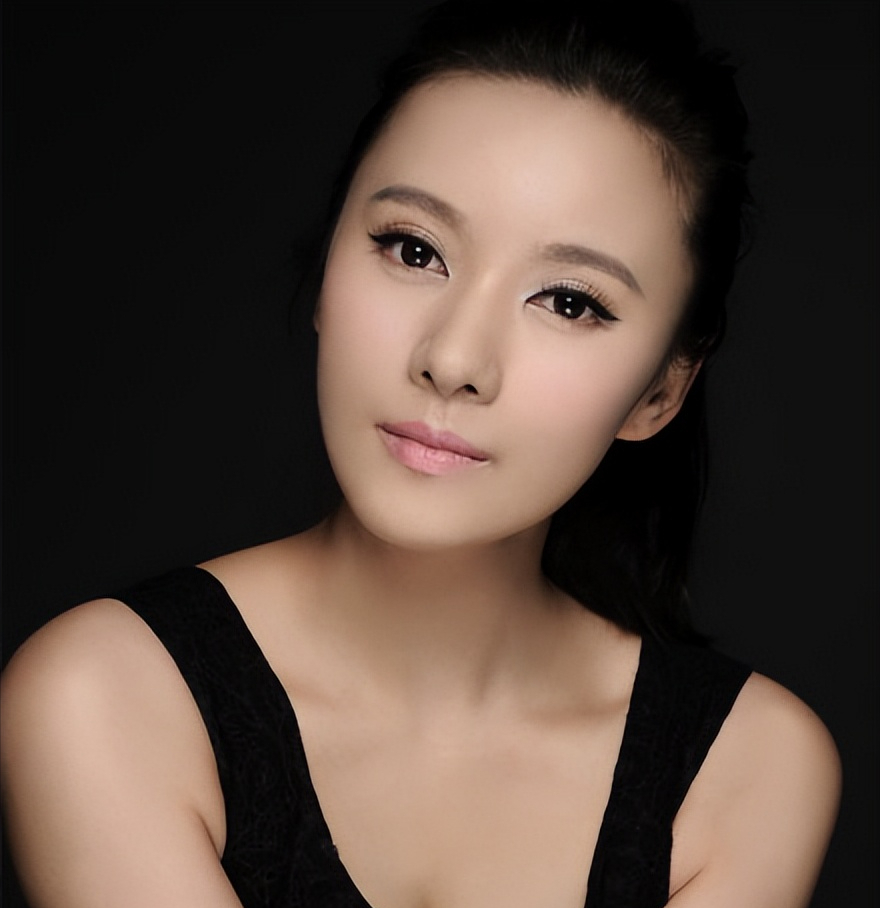 公子哥陈晓：那个娶了白月光的“顾千帆”，为何眼里失去了光？