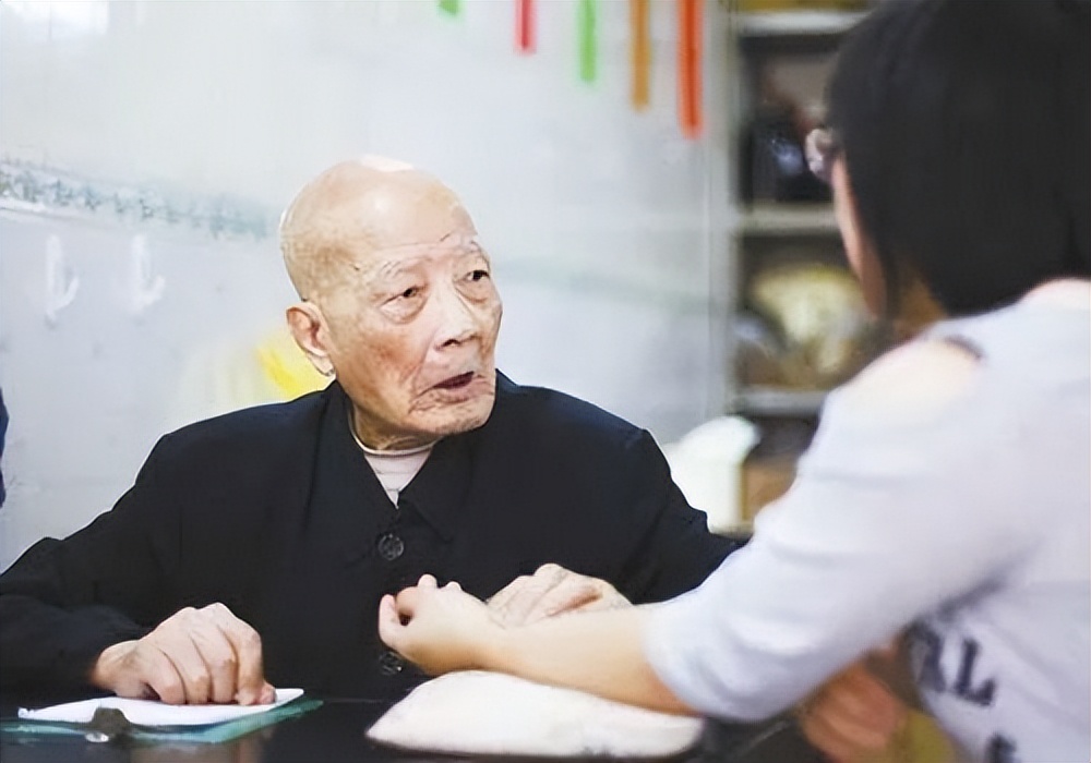 什么是中医专长医师考试？该如何报名？