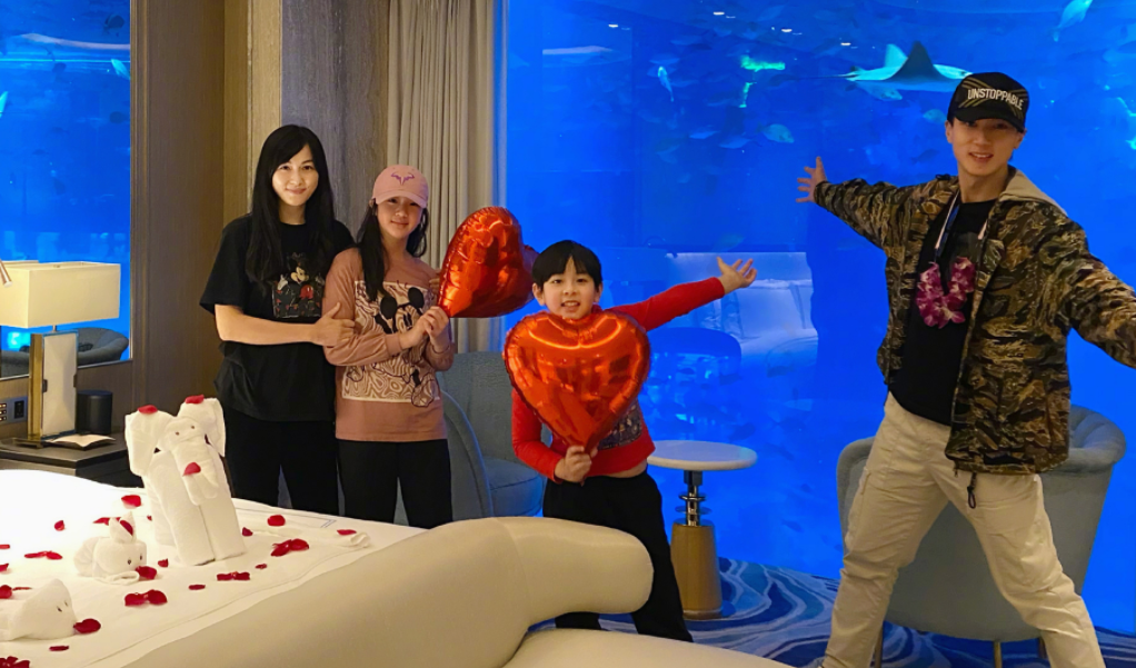 花1200万在重庆买房，为子女找好学校，吴尊：在中国读书不去澳洲