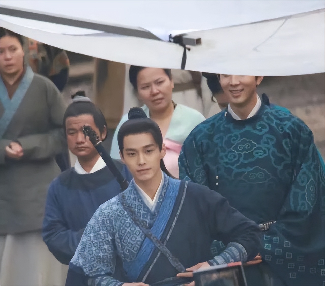 新《仙剑》阵容大公开，三位主演惹争议，网友：不如原版好看